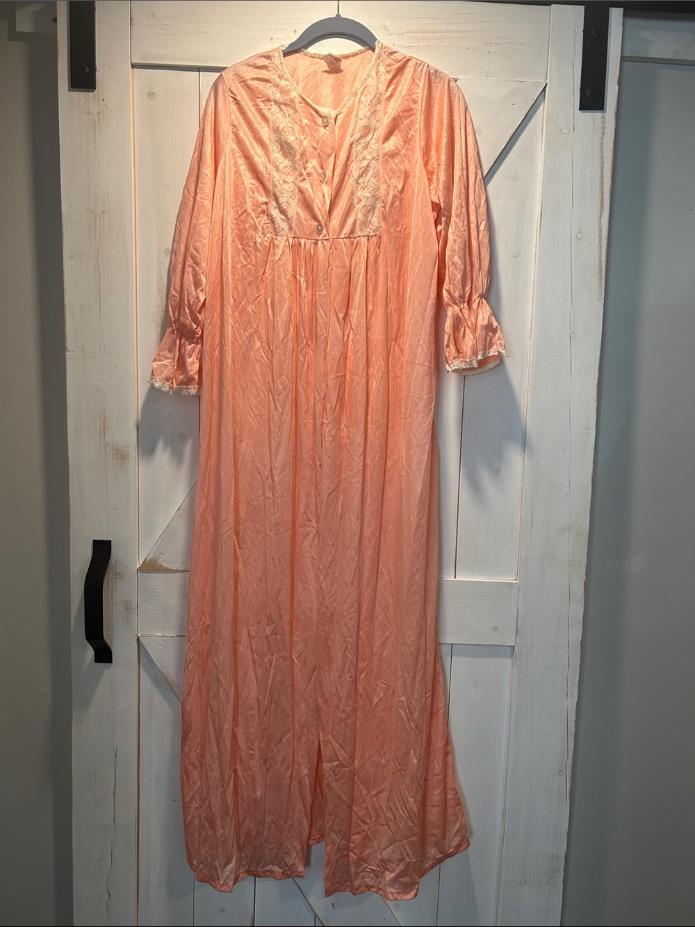 Vintage Movie Star Pink Peach Satin Nightgown with Lace Trim Old Hollywood Large